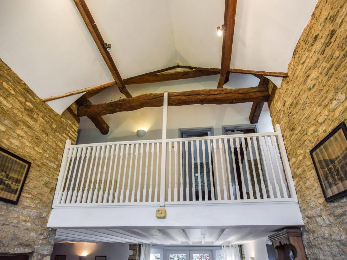 Butts Farm Villa Cirencester Buitenkant foto