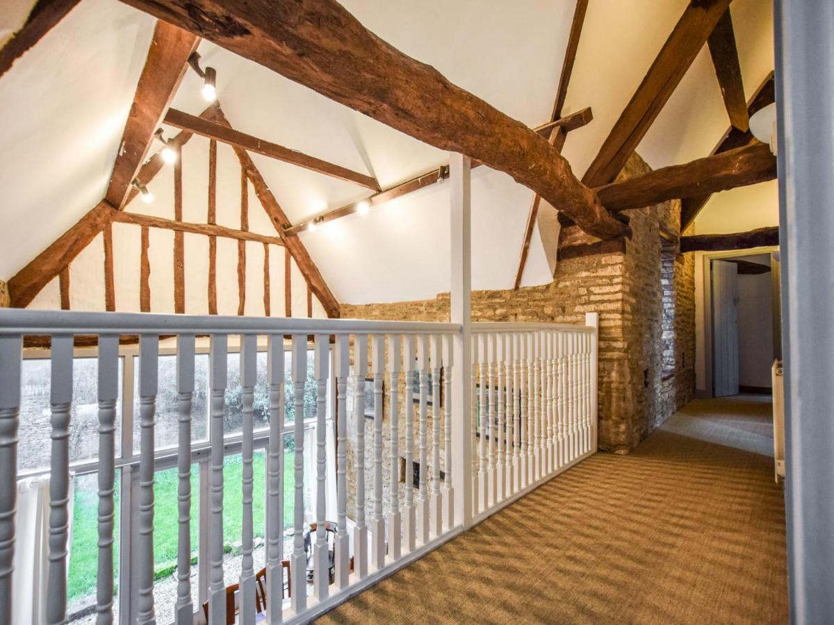 Butts Farm Villa Cirencester Buitenkant foto